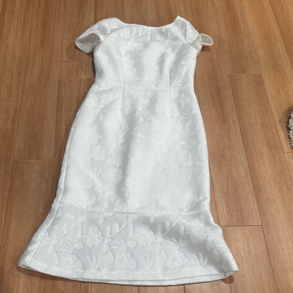 Kay Unger White Floral Midi Dress